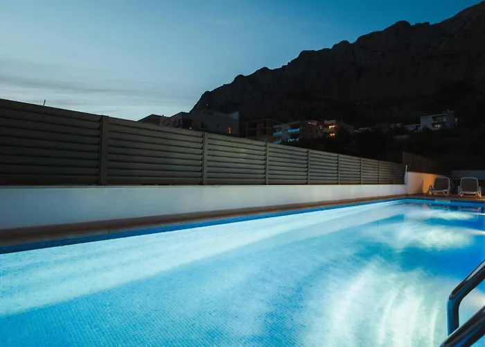 Villa Sunny Lux 3 In By Guide Makarska